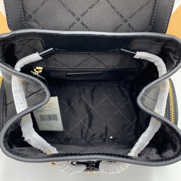 MICHAEL KORS
Jet Set Medium CHAIN Pebbled Leather Backpack BLACK COLOR - Picture 13 of 16